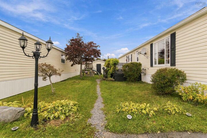 Property Photo:  18 Birchill Drive  NS B3G 1C8 