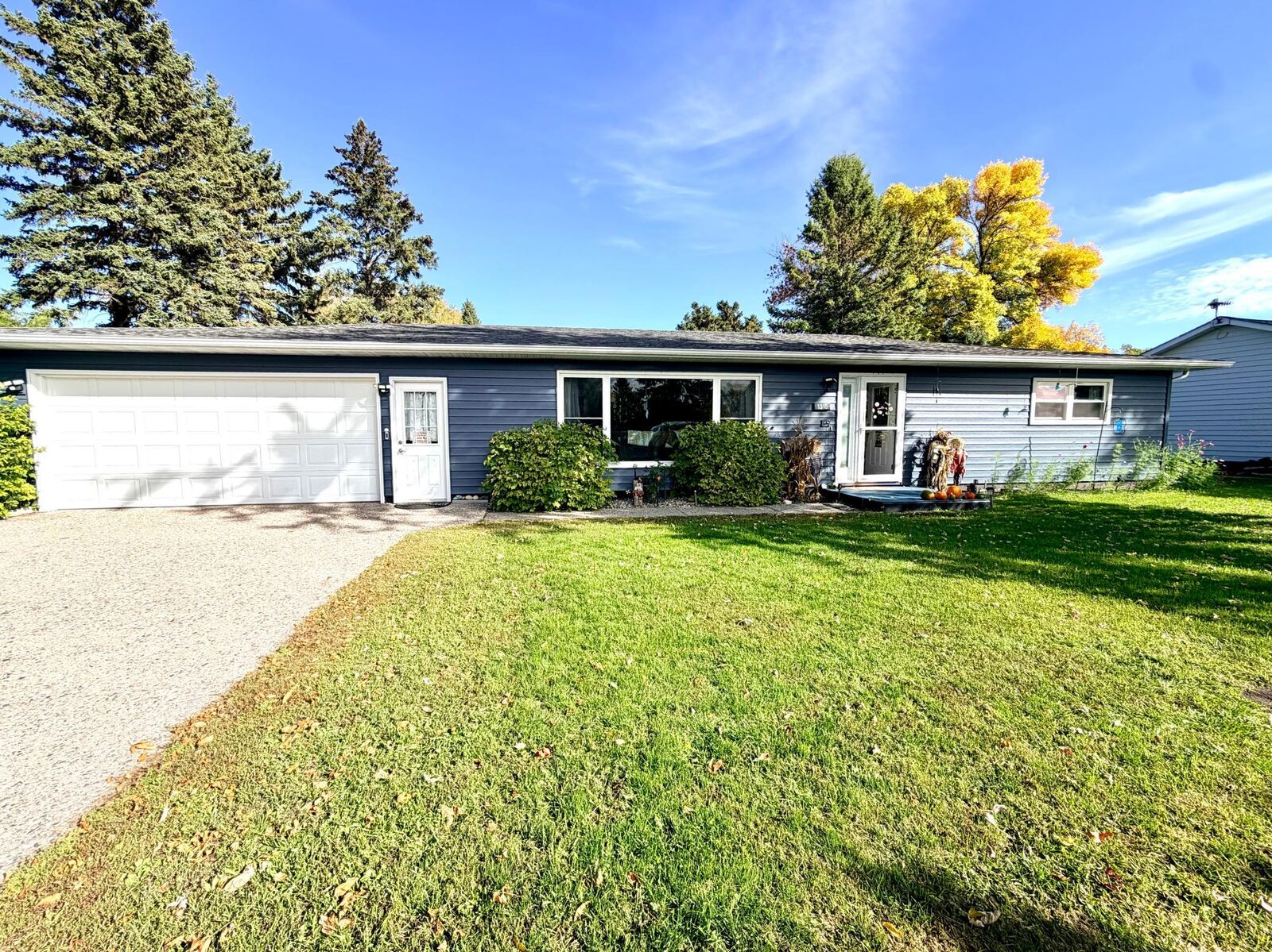 Property Photo: 1318 Sunny Street MN 56716