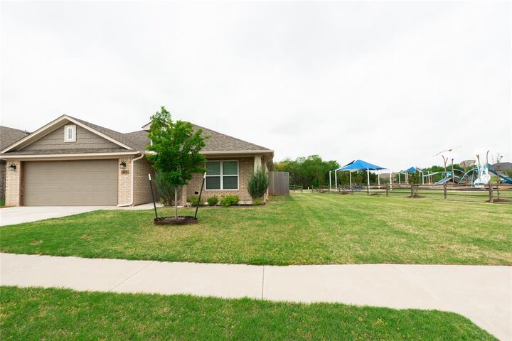 Property Photo: 245 Vista Drive OK 73099
