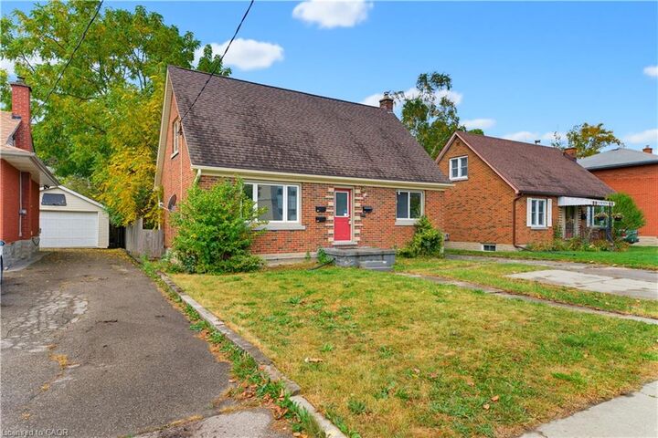 Property Photo: 25 Meinzinger Avenue ON N2M 3T3