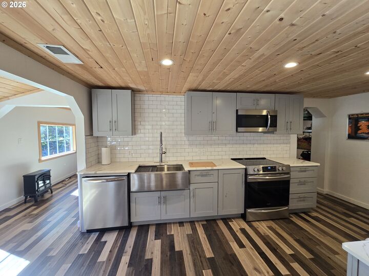 Property Photo:  78572 Highway 53  OR 97131 