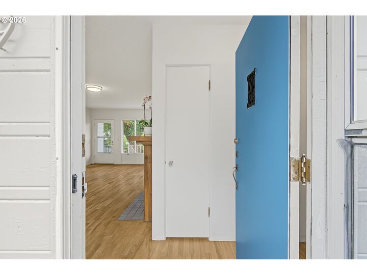 Property Photo: 409 Jackson St OR 97045