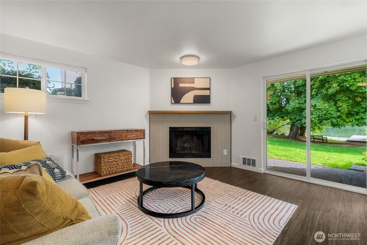 Property Photo:  1153 N 198th Street F101  WA 98133 