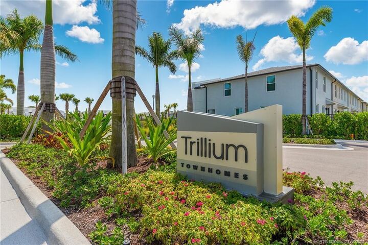 Property Photo: 3922 SE Caladium Court FL 34997