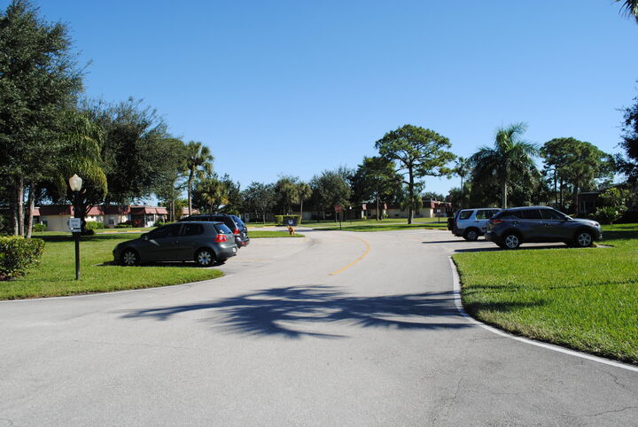 Property Photo:  815 Salem Lane  FL 33467 