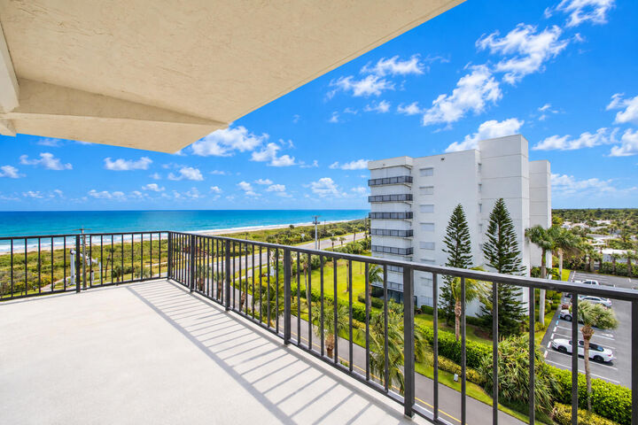 Property Photo: 5159 Jimmy Buffett Mem Highway FL 34949
