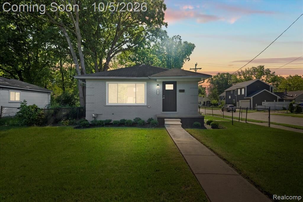 Property Photo:  4014 Greenfield Road  MI 48072 
