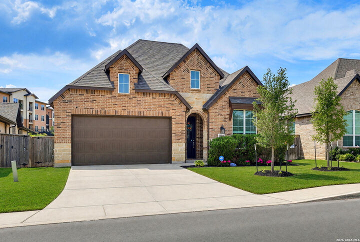 Property Photo: 10131 Mitra Way TX 78224