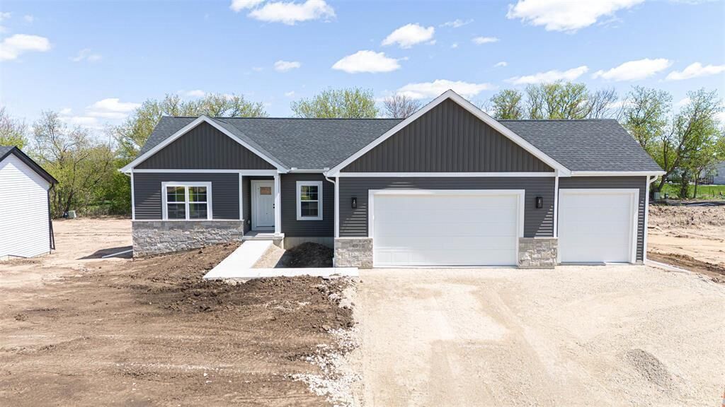 Property Photo:  2551 Kadlec Drive  WI 53511 