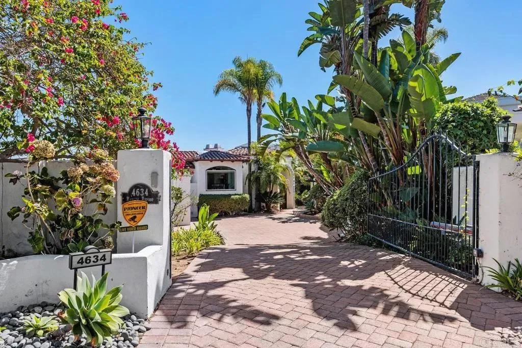 Property Photo:  4634 Rancho Reposo  CA 92014 