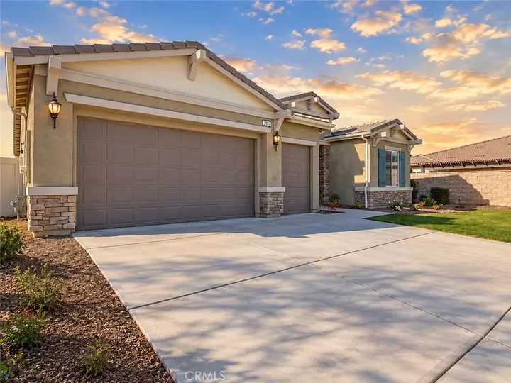 Property Photo:  9902 Torin Court  CA 93306 