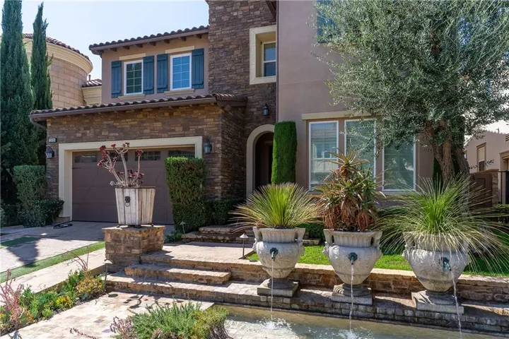 Property Photo:  12035 Ricasoli  CA 91326 
