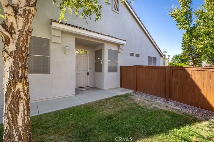 Property Photo:  853 Camino De Oro  CA 92583 