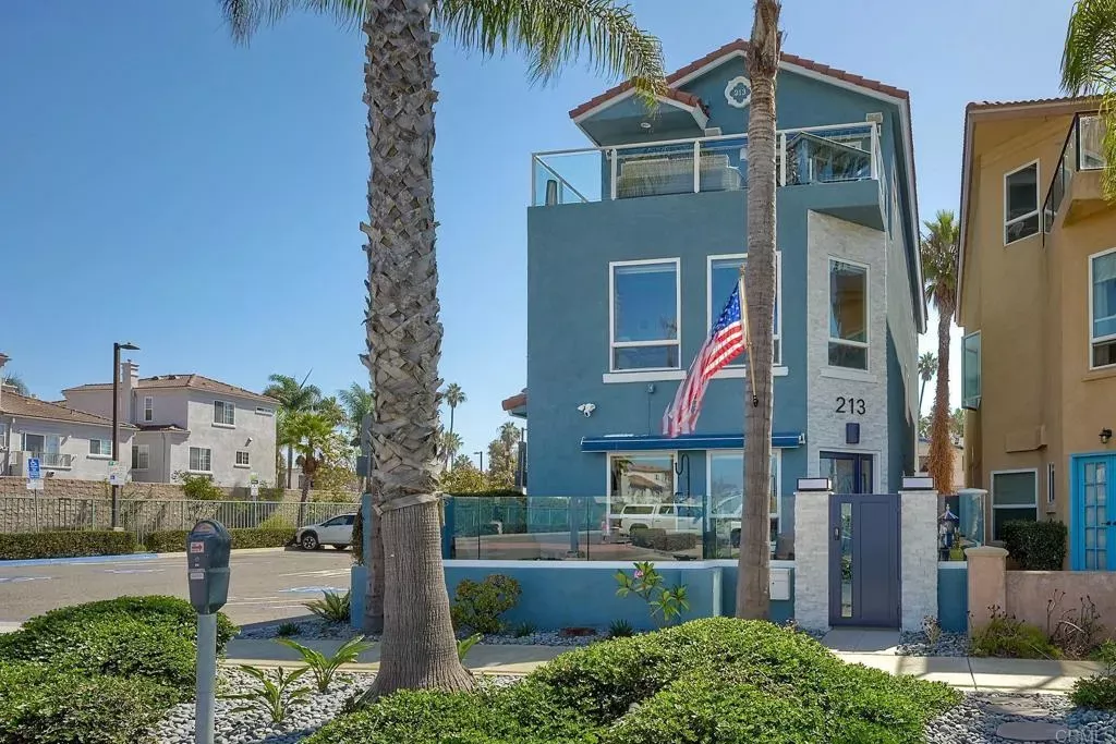Property Photo:  213 Windward Way  CA 92057 