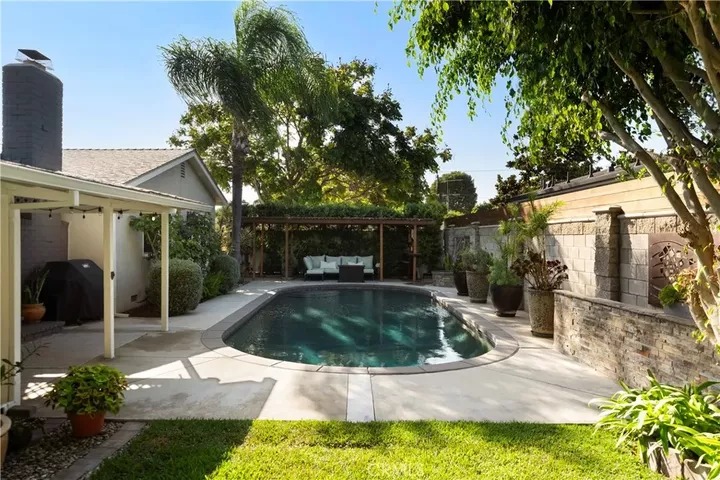 Property Photo: 360 Villanova Road CA 92626