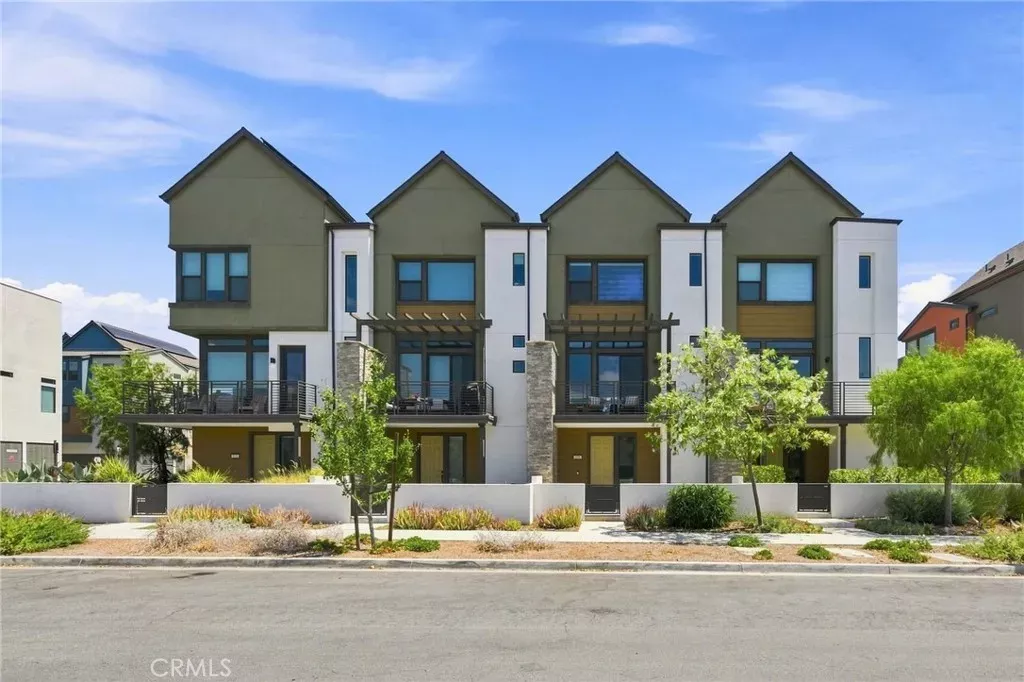 Property Photo:  126 Keeper  CA 92618 