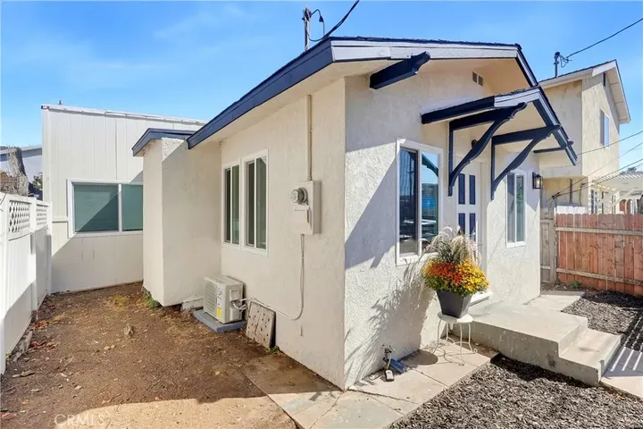 Property Photo:  1326 S Cabrillo  CA 90731 