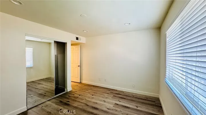 Property Photo:  22762 Avenue San Luis  CA 91364 