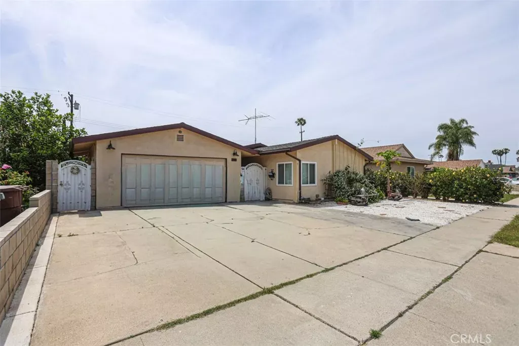 Property Photo: 1762 W Minerva CA 92804