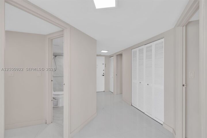 Property Photo:  2333 Brickell Ave 1701  FL 33129 