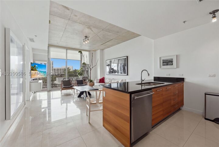 Property Photo:  3301 NE 1st Ave H0911  FL 33137 