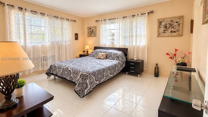 Property Photo: 16900 NE 14th Ave 214 FL 33162