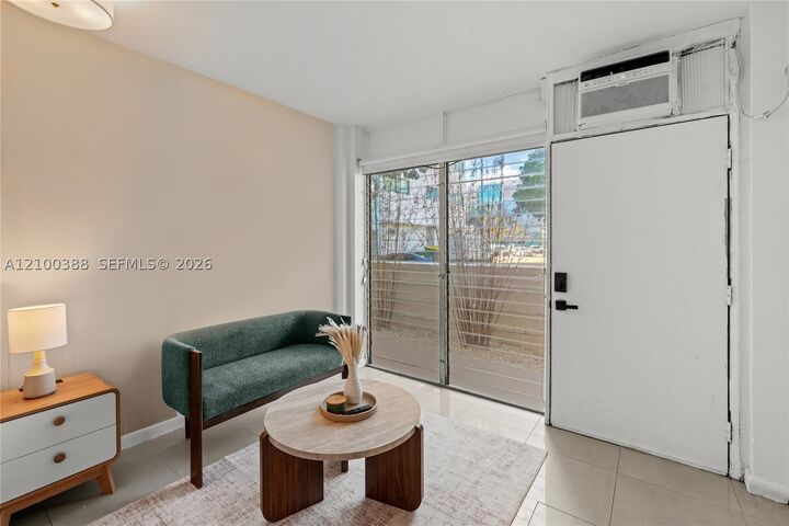 Property Photo:  1685 Jefferson Ave 7  FL 33139 