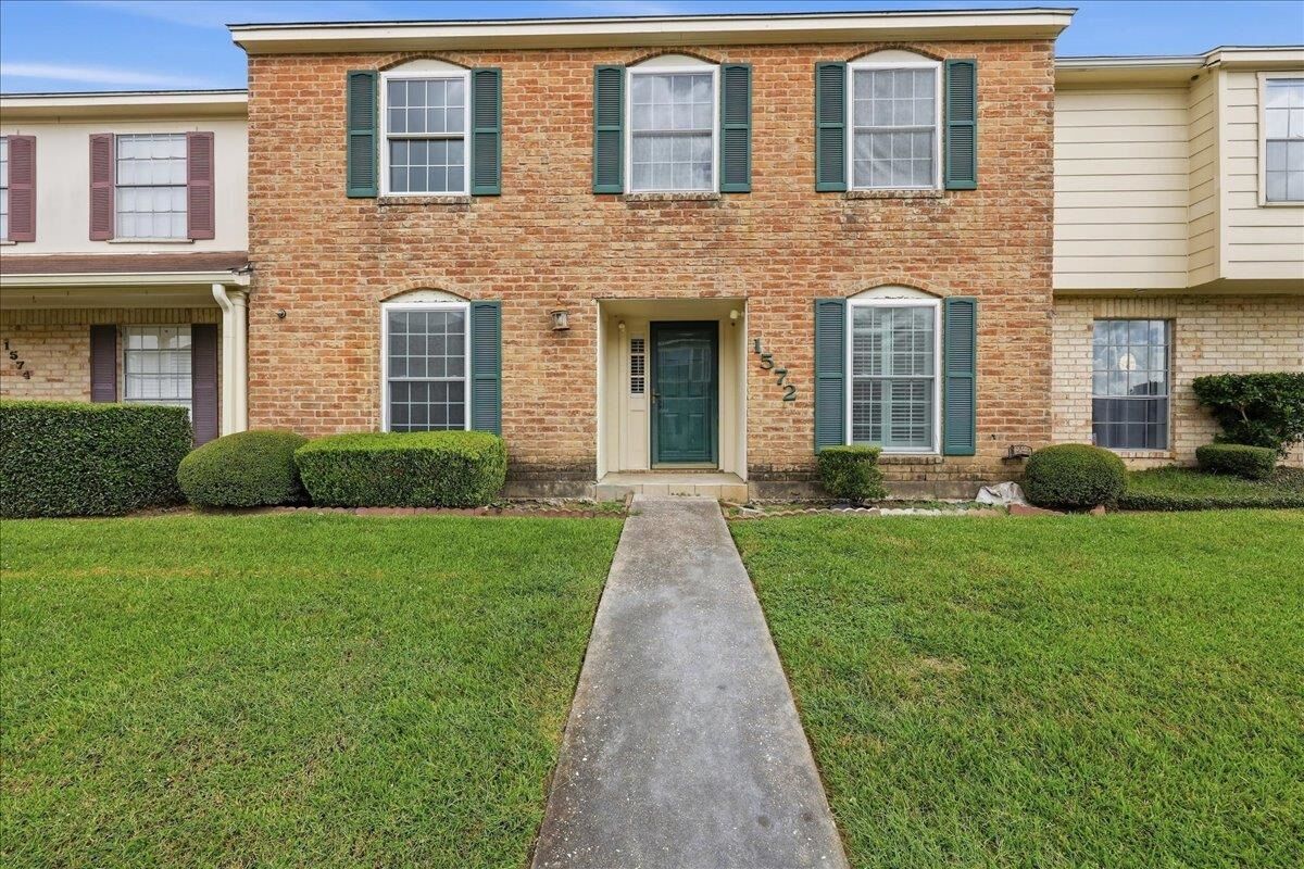 Property Photo:  1572 Marshall Wood  TX 77706 