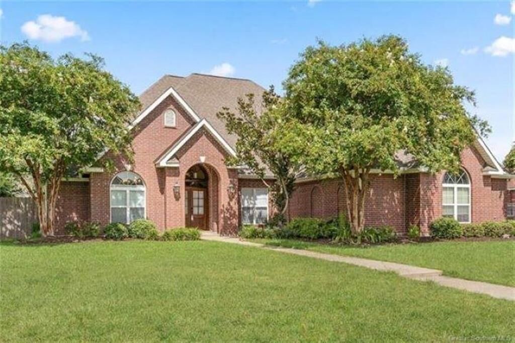 Property Photo:  4206 Maidstone Drive  LA 70605 
