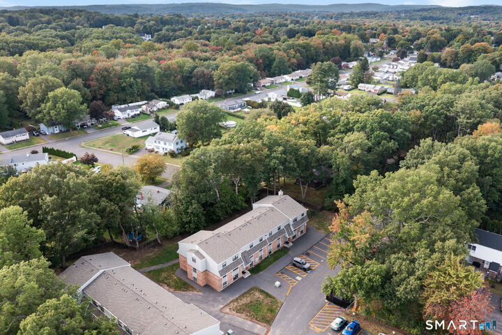 Property Photo:  100 Norton Park Road 3A2  CT 06062 