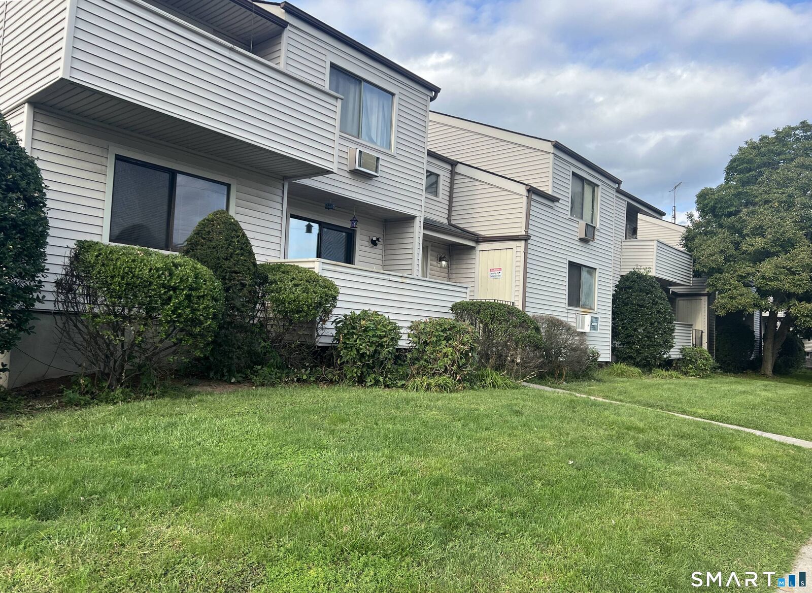 Property Photo: 252 Harlem Avenue A2 CT 06606