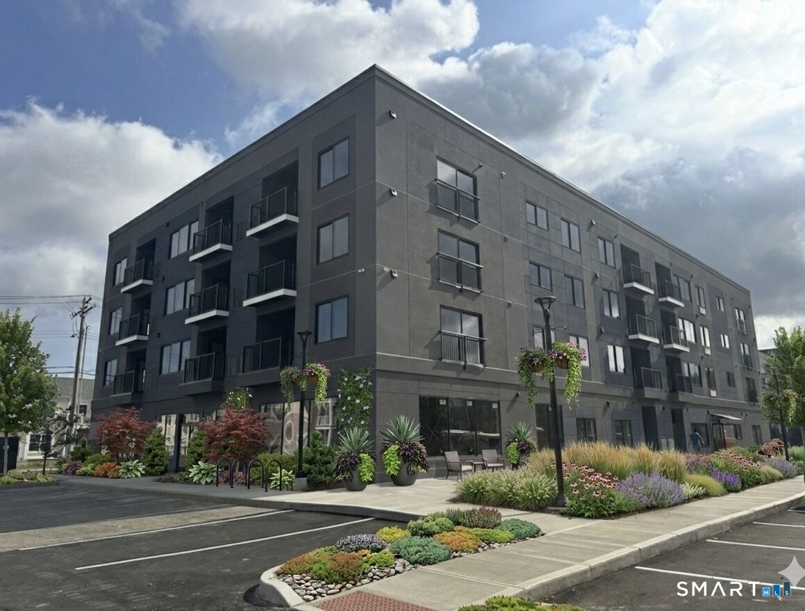 Property Photo: 414 Mather Street 3E CT 06514