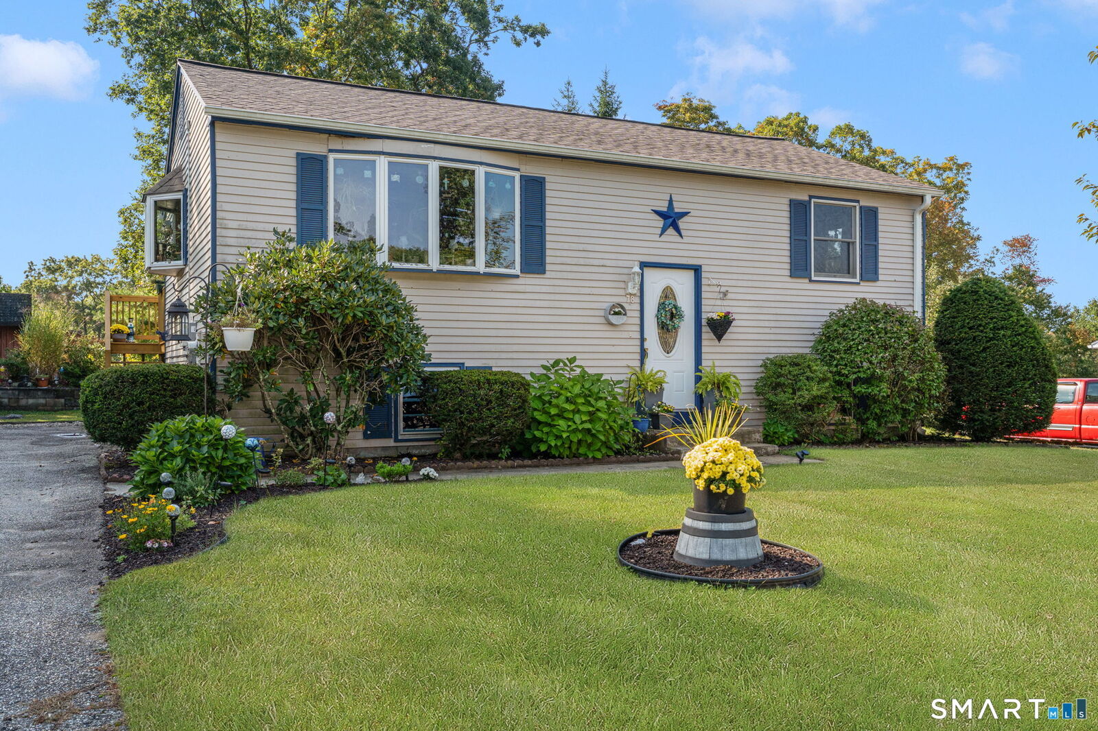 Property Photo: 78 Viens Street CT 06260