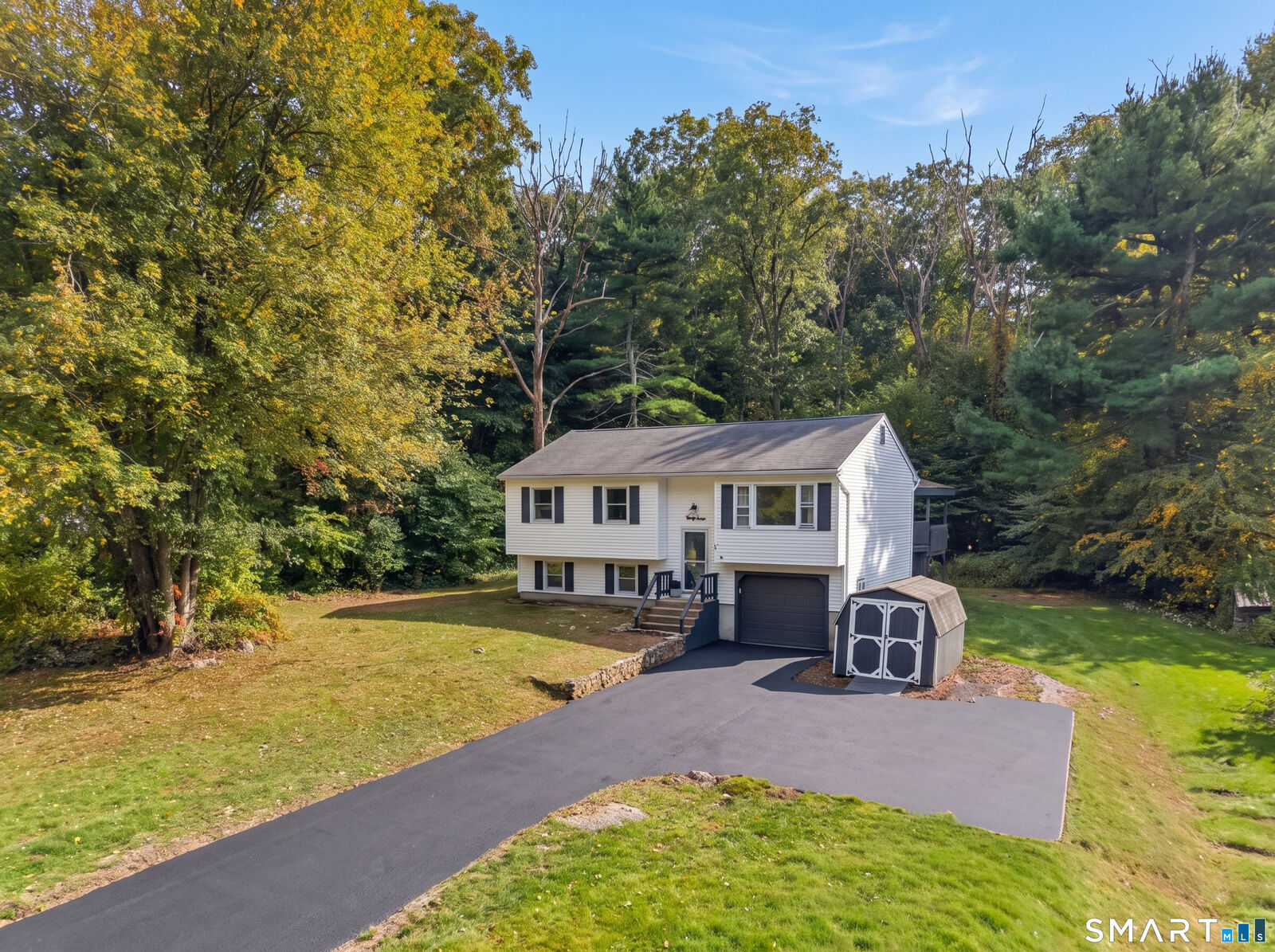 Property Photo:  37 Bay Mountain Drive  CT 06351 