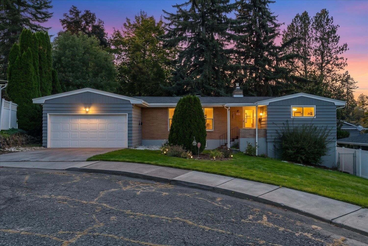 Property Photo: 1912 S Bogart Ct WA 99223