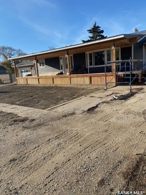 Property Photo:  216 2nd Avenue  SK S0L 3L0 