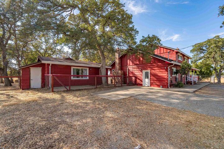 Property Photo: 4265 Osborn Road CA 96029