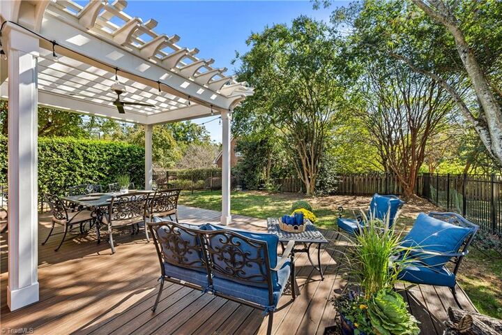 Property Photo:  101 Thora Drive  NC 27282 