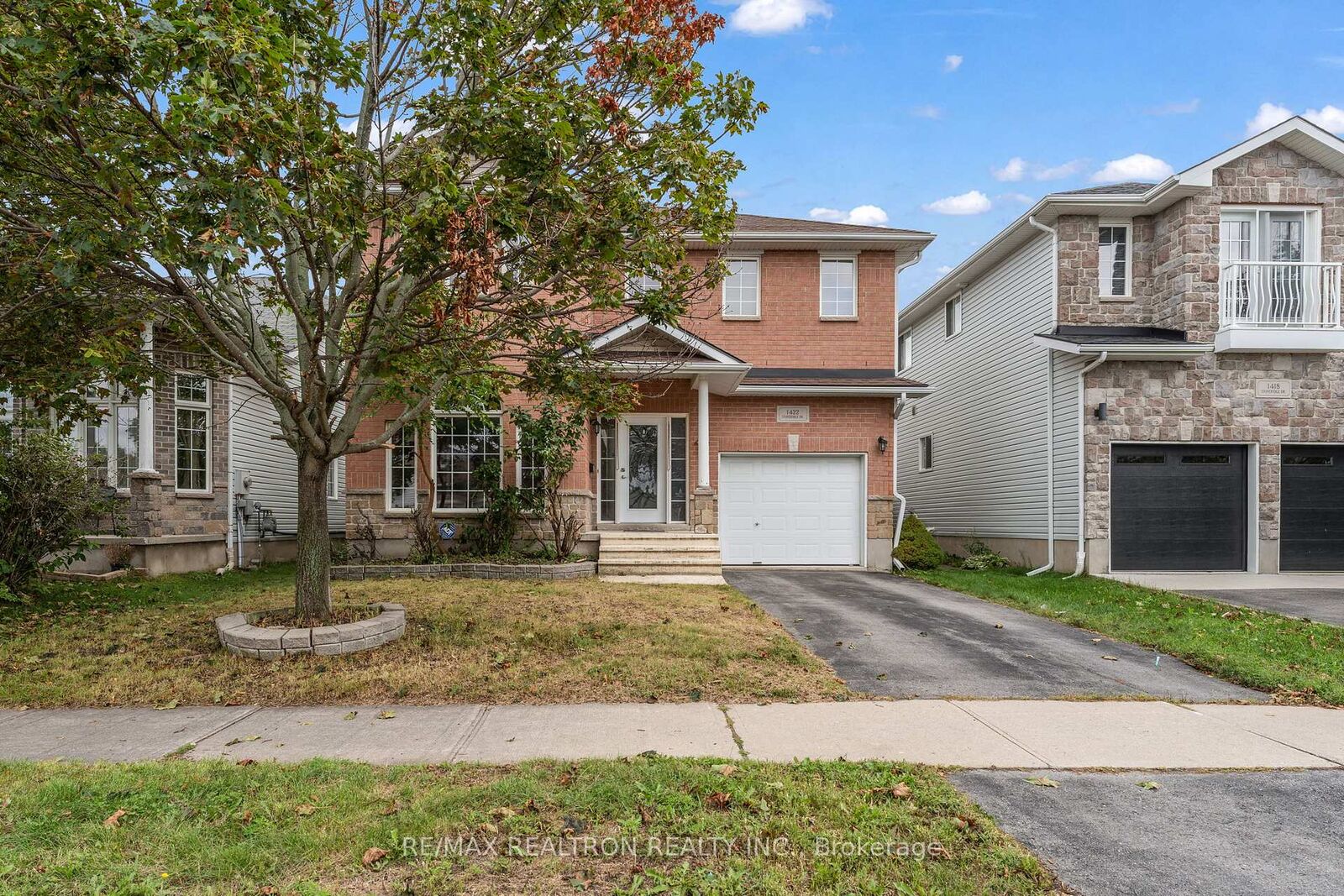 Property Photo:  1422 Stoneridge Drive  ON K7M 9H5 