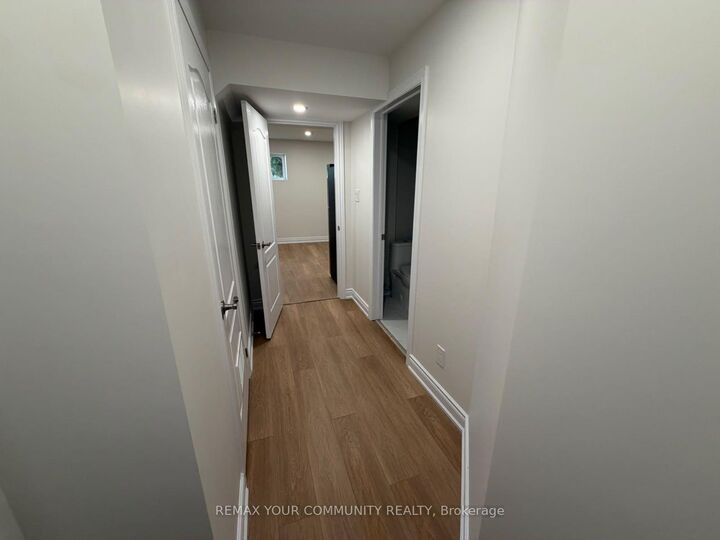 Property Photo:  281 Ferndale Drive S  ON L4N 8K1 