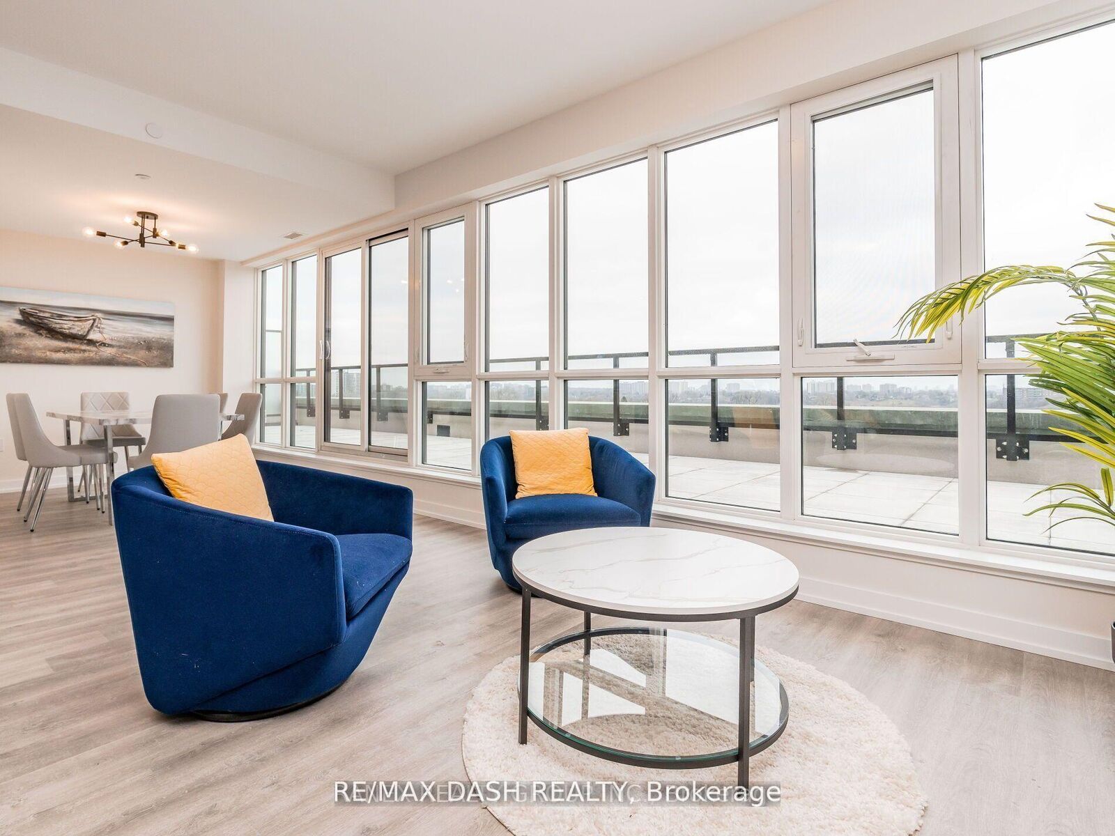 Property Photo:  2300 St. Clair Avenue W 723  ON M6N 1K8 