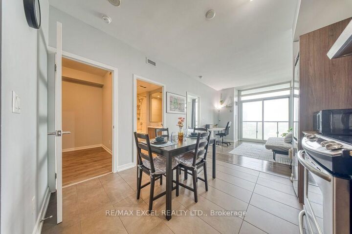 Property Photo:  170 Fort York Boulevard 1301  ON M5V 0E6 