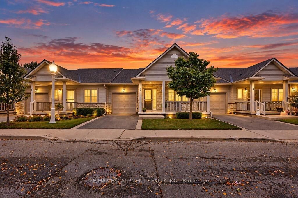Property Photo:  34 Southbrook Drive 7  ON L0R 1C0 