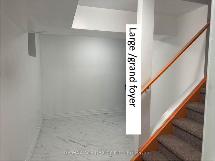 Property Photo:  11 Seasons Drive Bsmt  ON M1X 1X4 