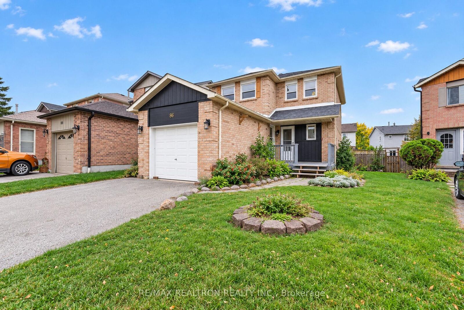 Property Photo:  86 Tams Drive  ON L1Z 1A5 