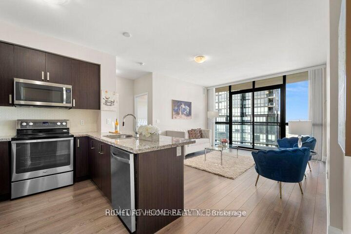 Property Photo:  2900 Hwy 7 N/A 2505  ON L4K 0G3 