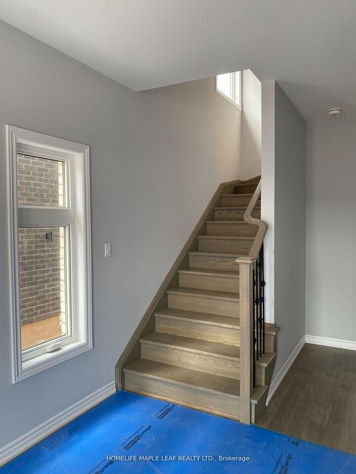 Property Photo:  5672 Dorchester Road 6  ON L2G 4Y8 