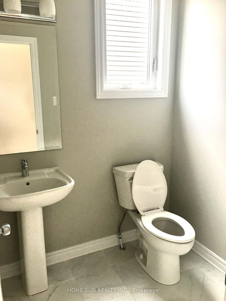 Property Photo:  227 Bandelier Way  ON K2S 2J4 