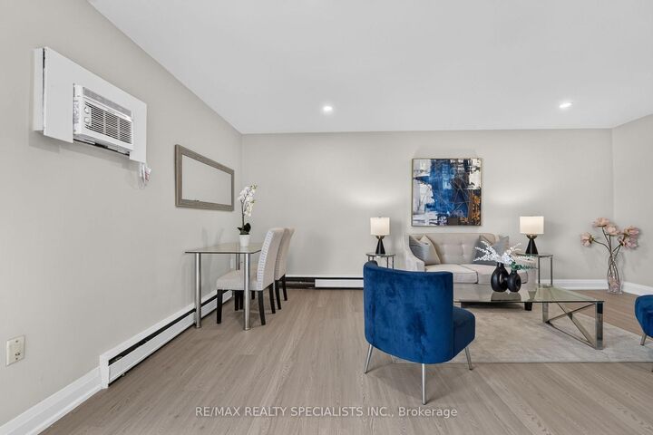Property Photo:  426 Queenston Street 33  ON L2P 2Y2 