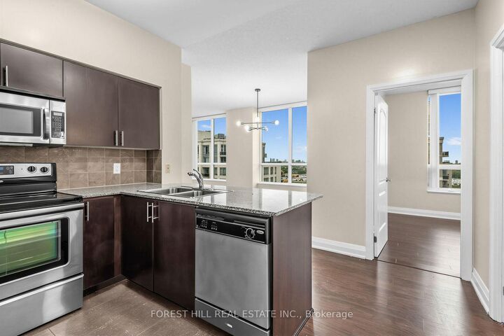 Property Photo:  30 North Park Road 1605  ON L4J 0G6 